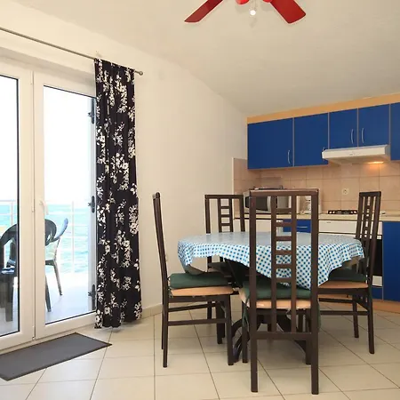 Banj 8206c Apartman
